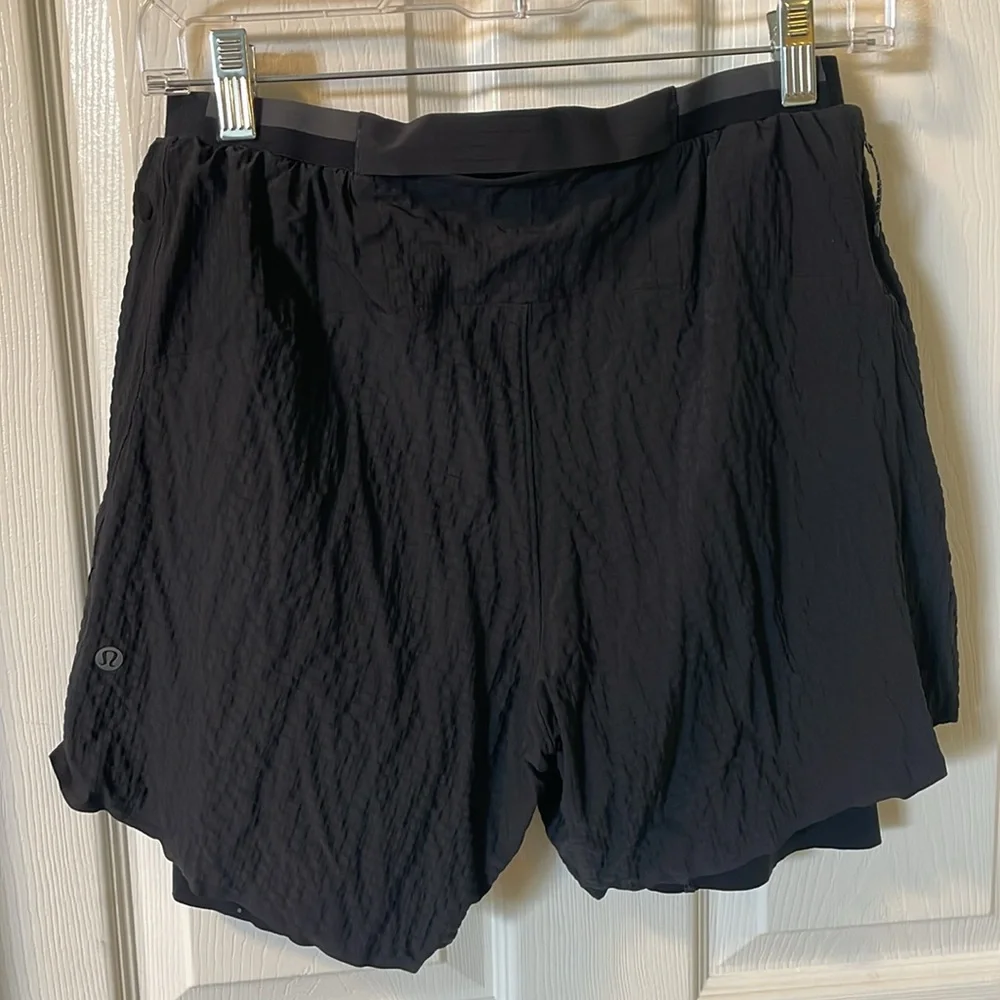 Lululemon Surge Lined Special Edition 6" Men's Black Athletic Shorts, size M. - Picture 10 of 12